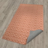Гребен коралов килим от Kavka Designs